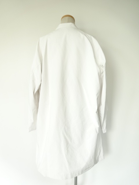 ヨウジヤマモト ホワイトブルゾン SEMI-VEGETABLE TANNED SHEEP LEATHER COLLARLESS MOTORCYCLE JACKET